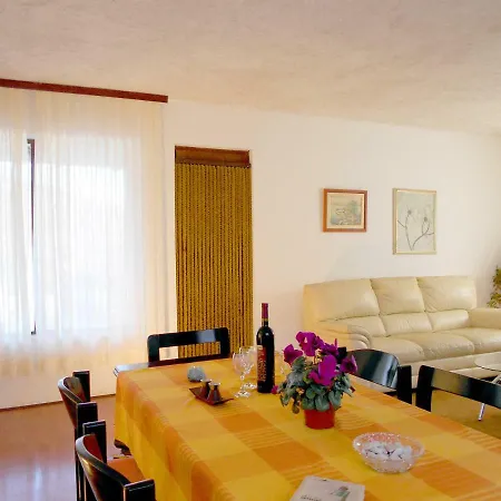 Dugamocira Apartament *